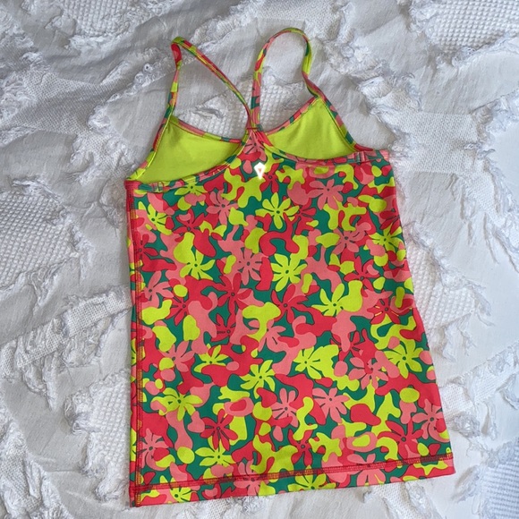 Ivivva tank, size 8 - Picture 2 of 4